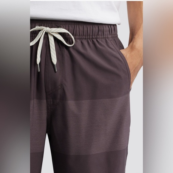 Vuori Kore Shorts - Picture 4 of 8